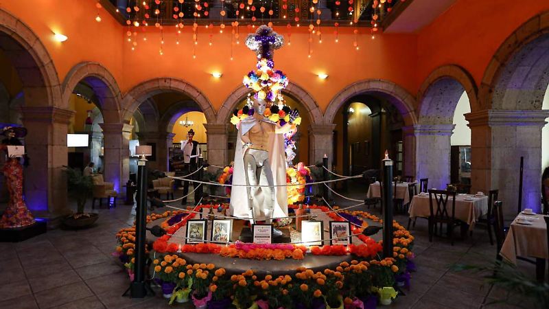 Altar en honor a El Santo Foto Francisco Rodríguez (3).jpeg